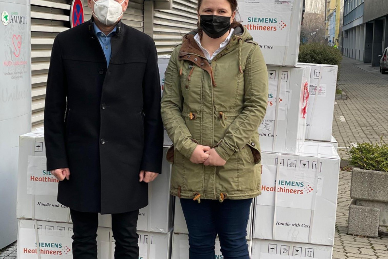 Aktuality / PRVÉ DETI A SENIORI BUDÚ TESTOVANÍ NOVÝM TYPOM ANTIGÉNOVÉHO TESTU - foto Aktuality / PRVÉ DETI A SENIORI BUDÚ TESTOVANÍ NOVÝM TYPOM ANTIGÉNOVÉHO TESTU - foto